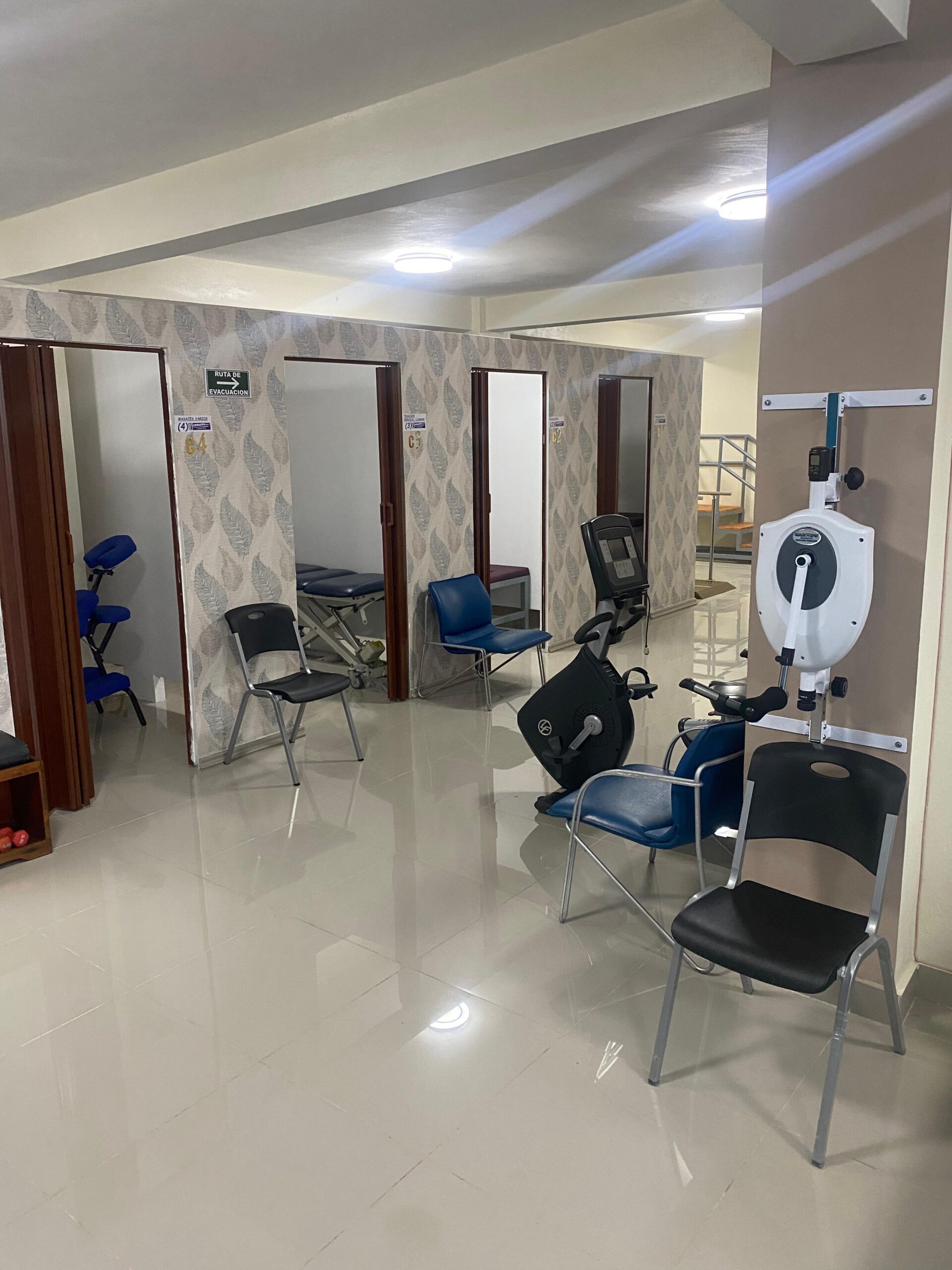 CRHATFI, SRL Clínica de Rehabilitación y Terapia Física - Consultorio 2