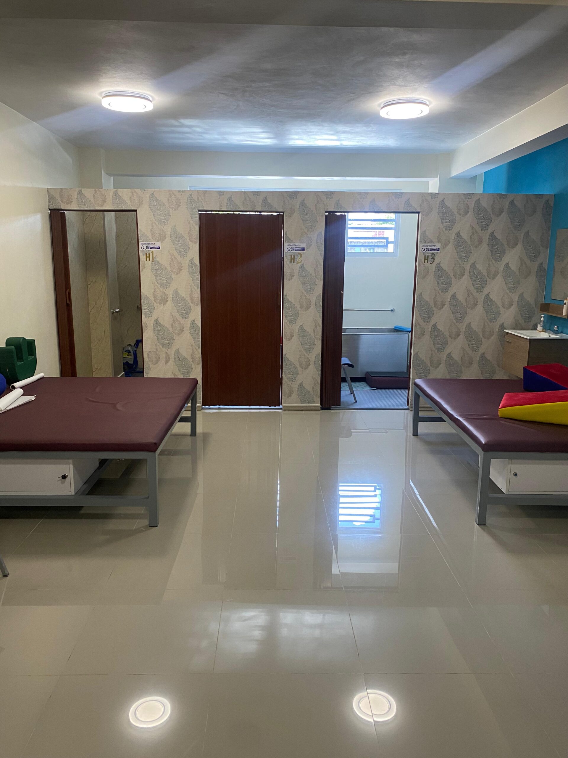 CRHATFI, SRL Clínica de Rehabilitación y Terapia Física - Consultorio 4